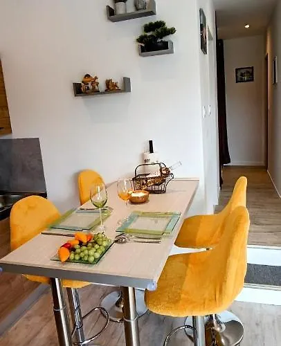 Le Cosyhome De Fontenay I Grand Parking & Netflix & Salon De Jardin * Saint-Michel-le-Cloucq